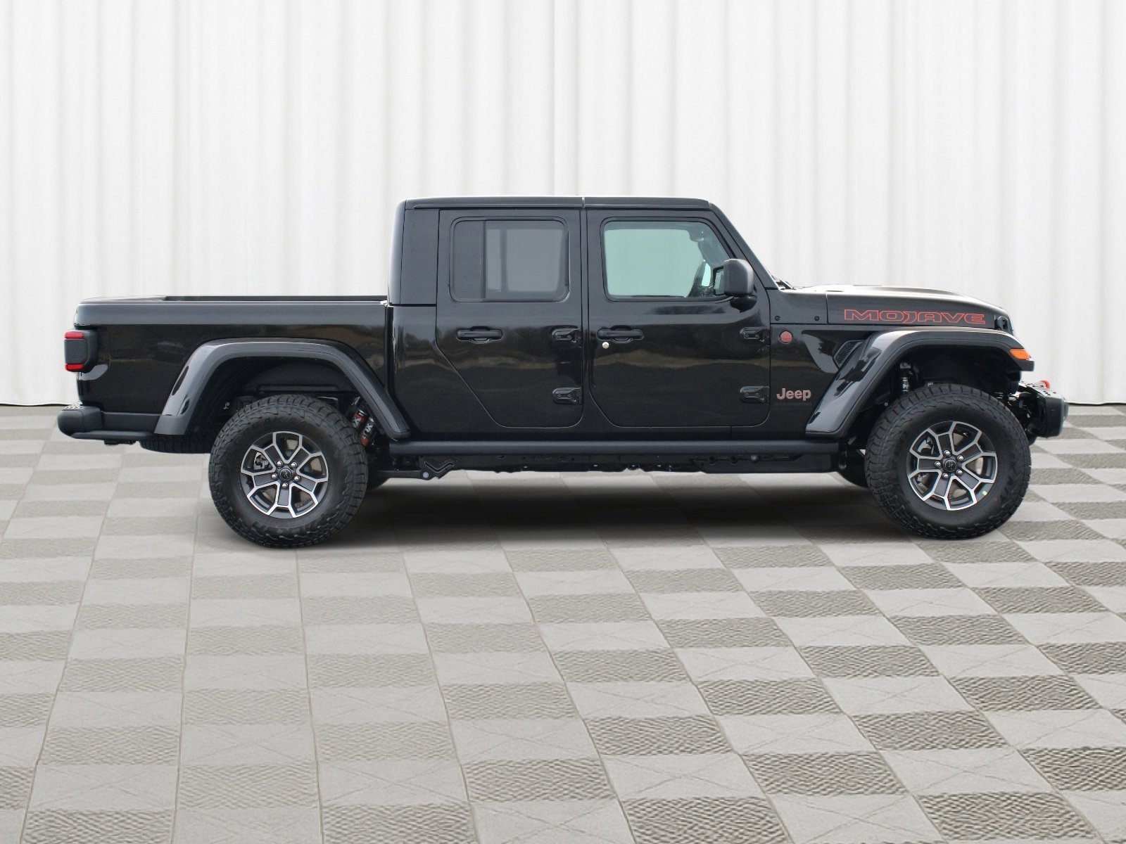 New 2026 Black Clear-Coat Exterior Paint Jeep Mojave X image 32