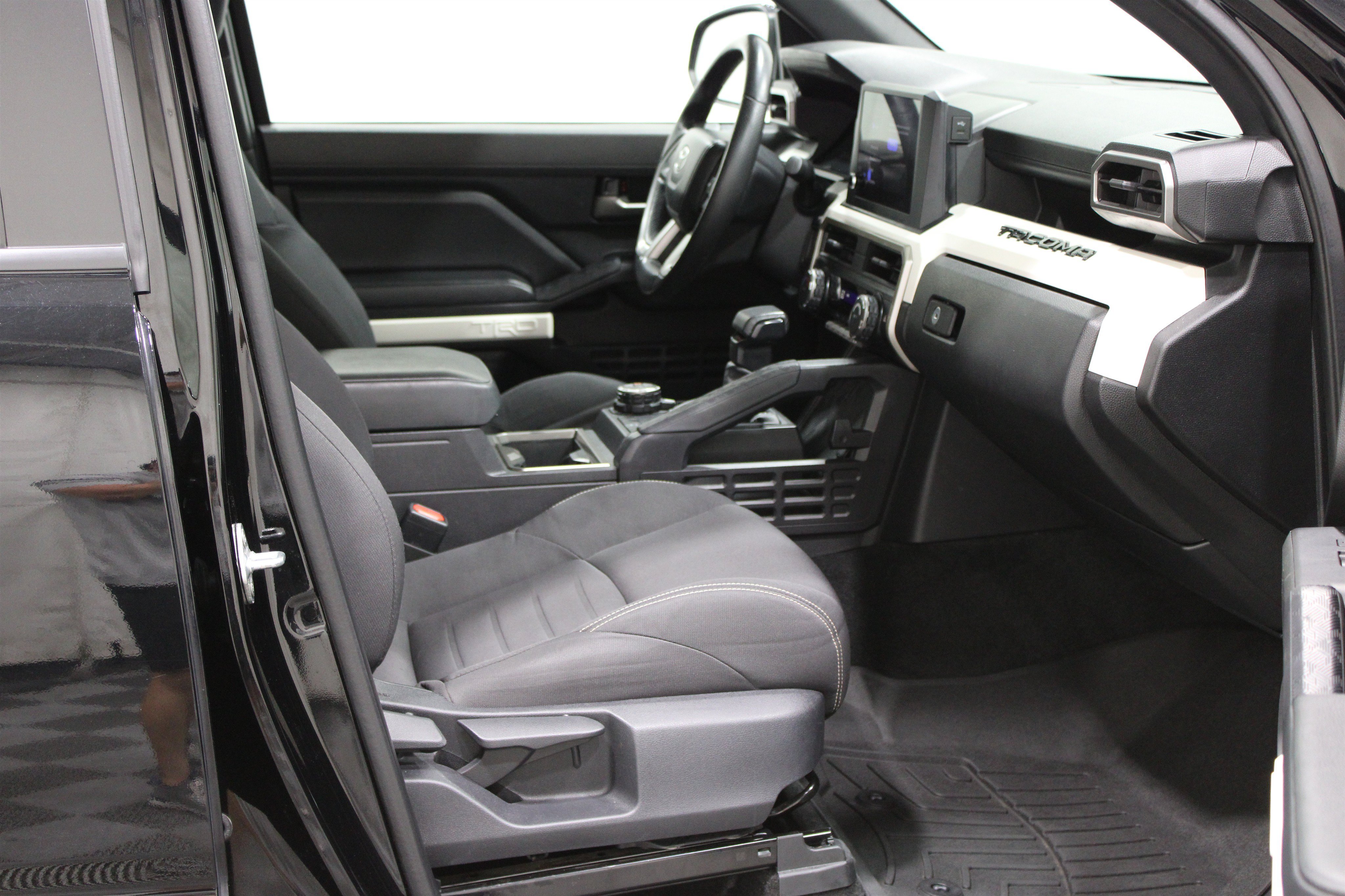 2024 Toyota Tacoma TRD Off Road - Photo 27