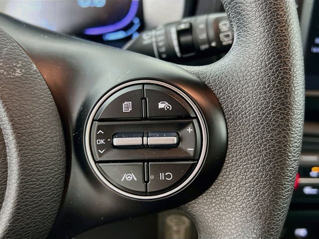 2025 Kia Soul LX - Photo 29