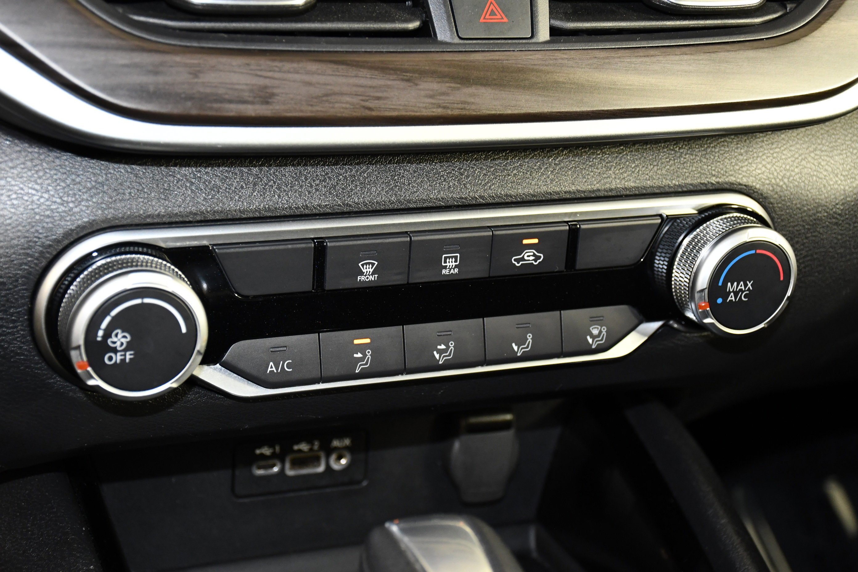Used 2024 Gun Metallic Nissan 2.5 SV image 29