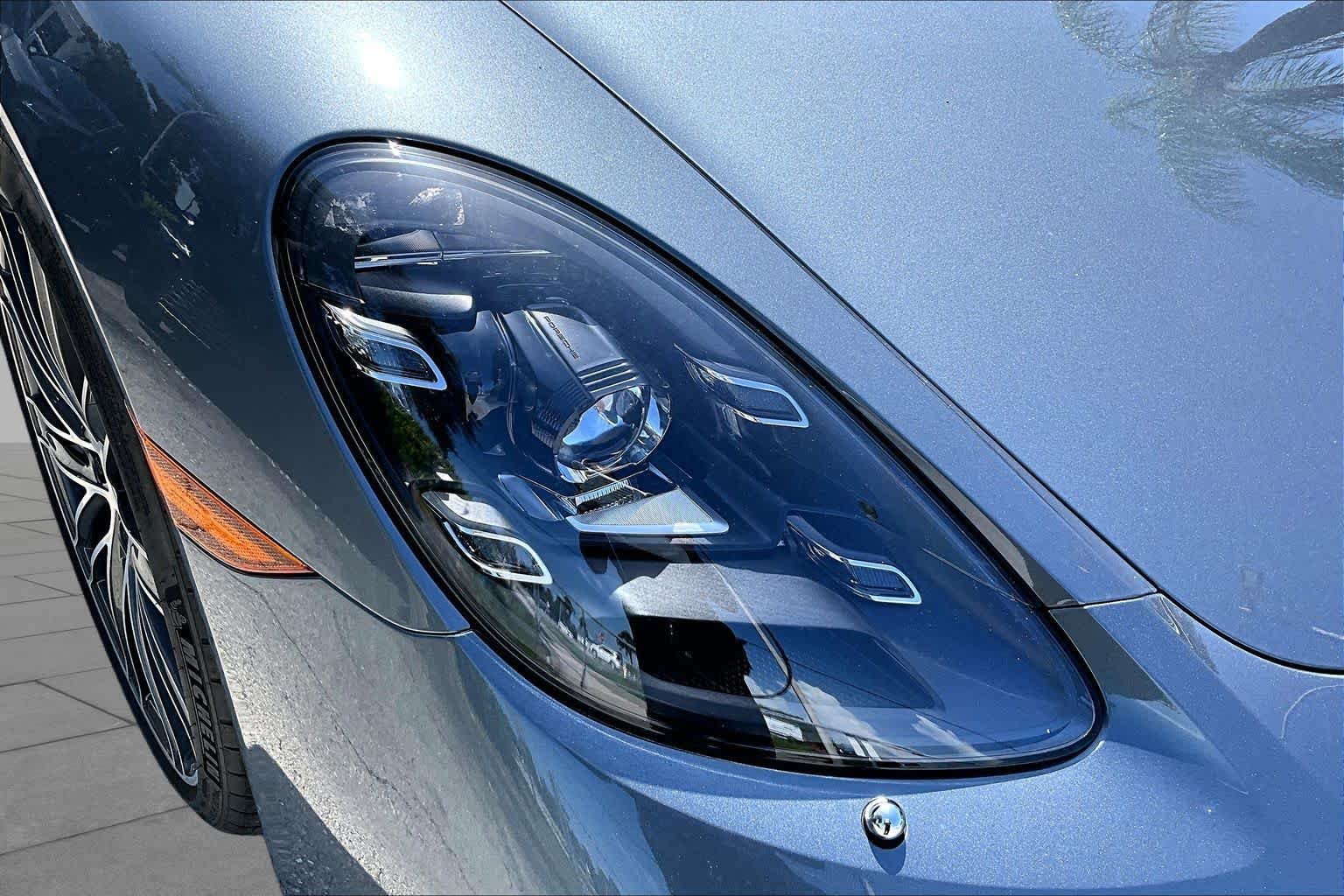 Used 2025 Vanadium Grey Metallic Porsche  image 25
