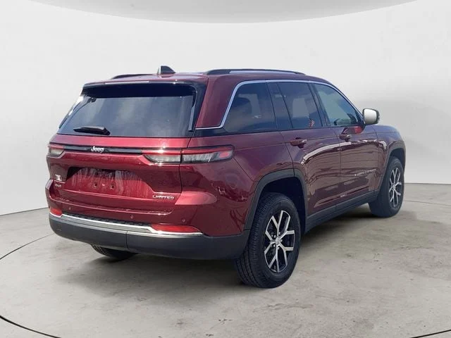 Certified Used 2023 Velvet Jeep Limited image 5