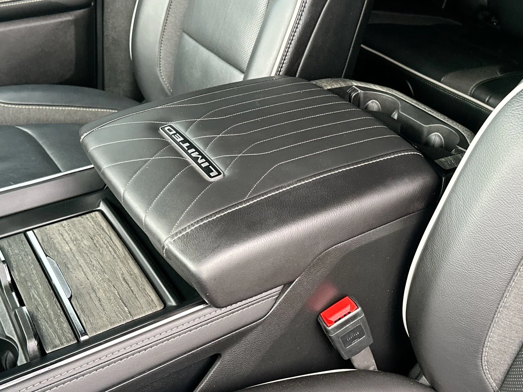 2025 RAM Ram 1500 Pickup Limited - Photo 18