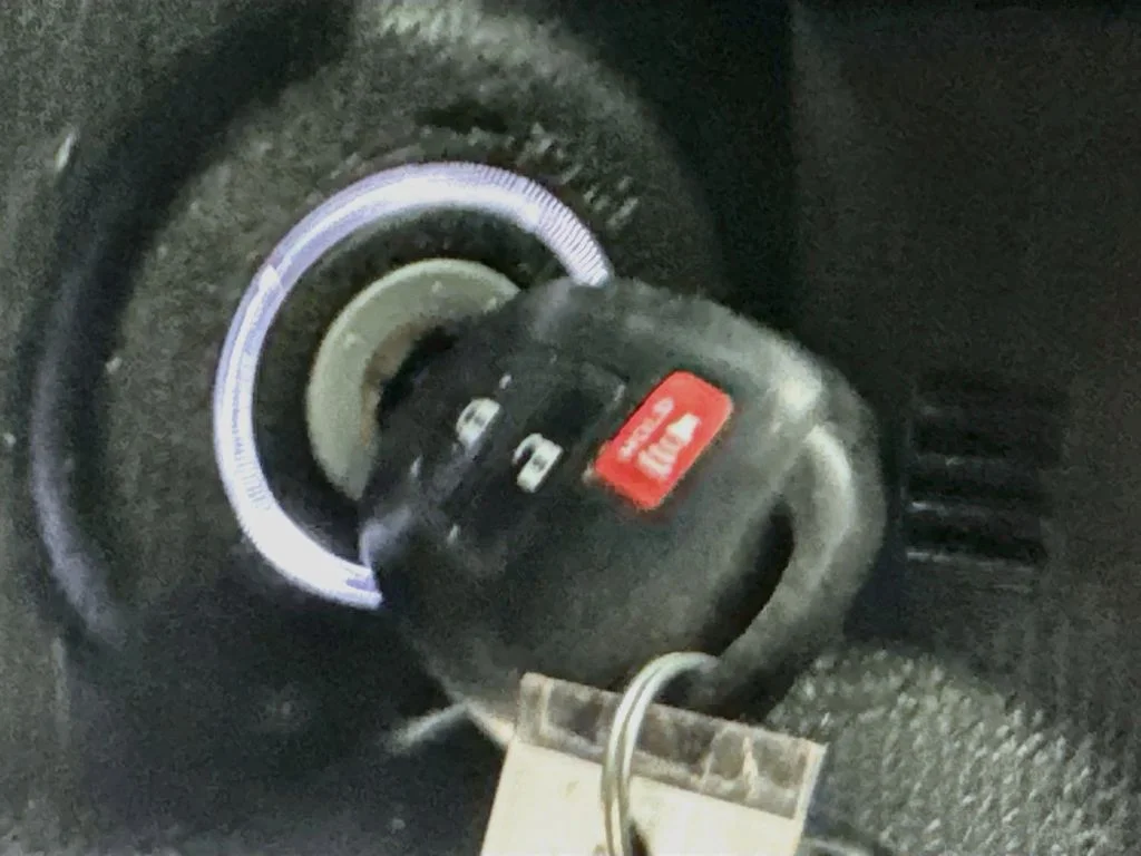 Used 2022 Silver Toyota SR image 18