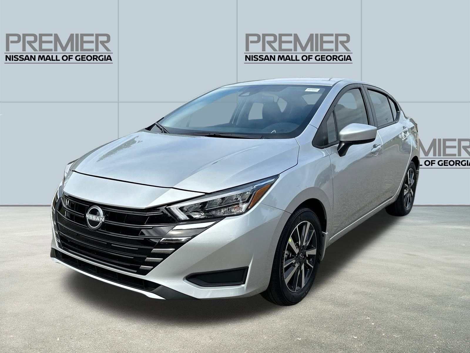 2025 Nissan Versa 1.6 SV CVT's photo