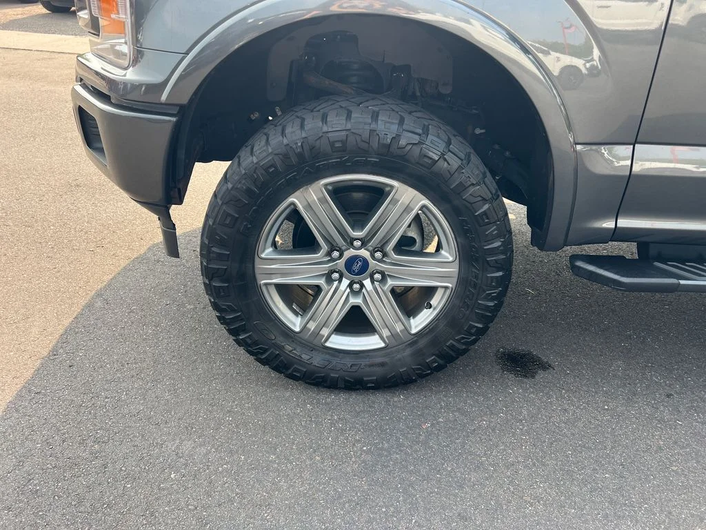 Used 2018 Gray Ford XLT image 20