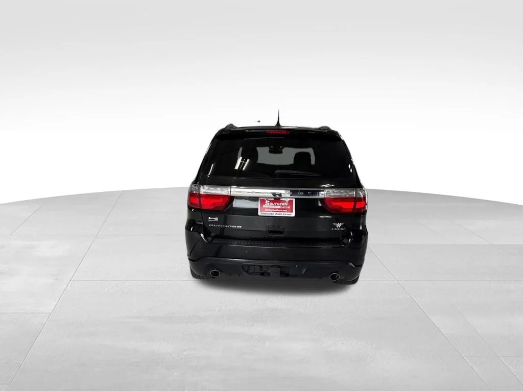 Used 2013 Black Dodge Crew image 4