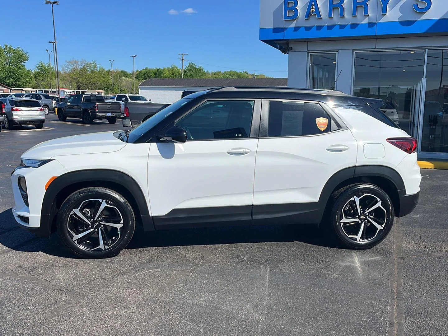Used 2022 Chevrolet Trailblazer RS with VIN KL79MTSL9NB009065 for sale in West Union, OH