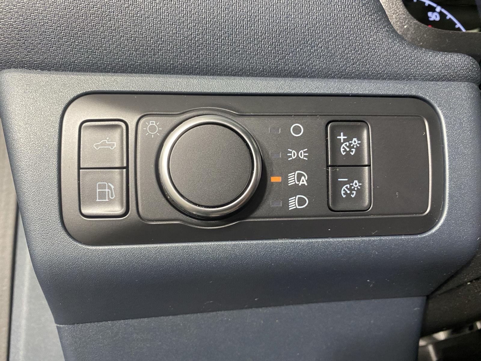 Used 2022 Carbonized Gray Ford XLT image 19