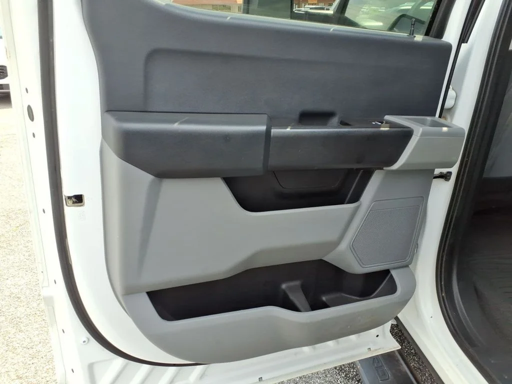 Used 2023 White Ford XL image 27