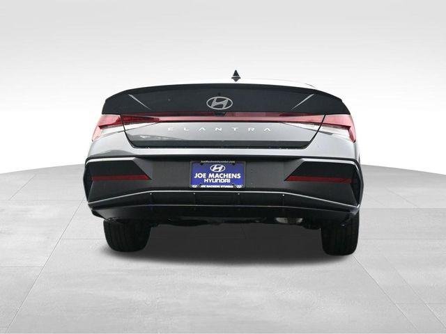 New 2026 Gray Hyundai SEL Sport image 35