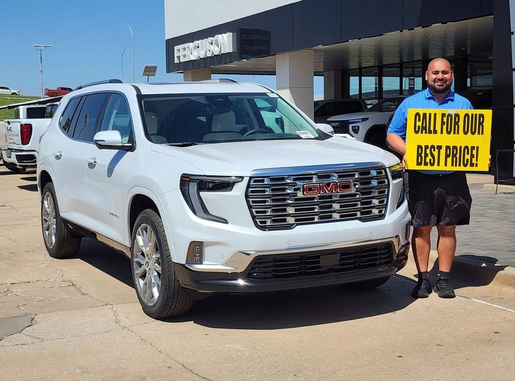 2026 GMC Acadia Denali FWD's photo