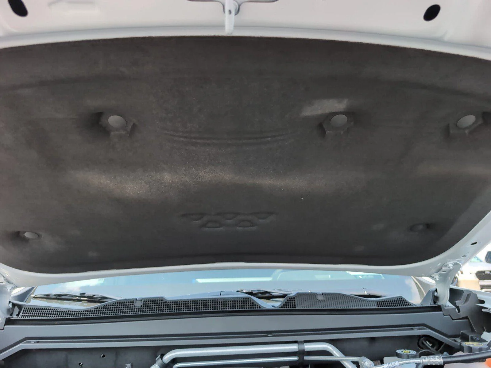 New 2026 Summit White GMC Elevation image 15