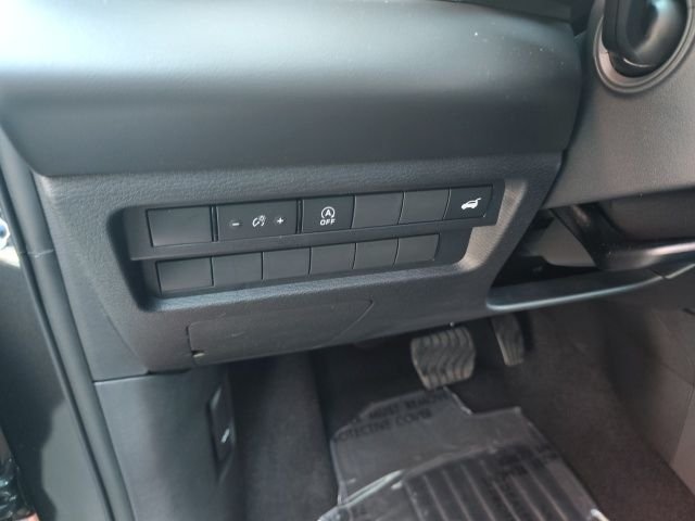 New 2026 Gray Mitsubishi SE image 13