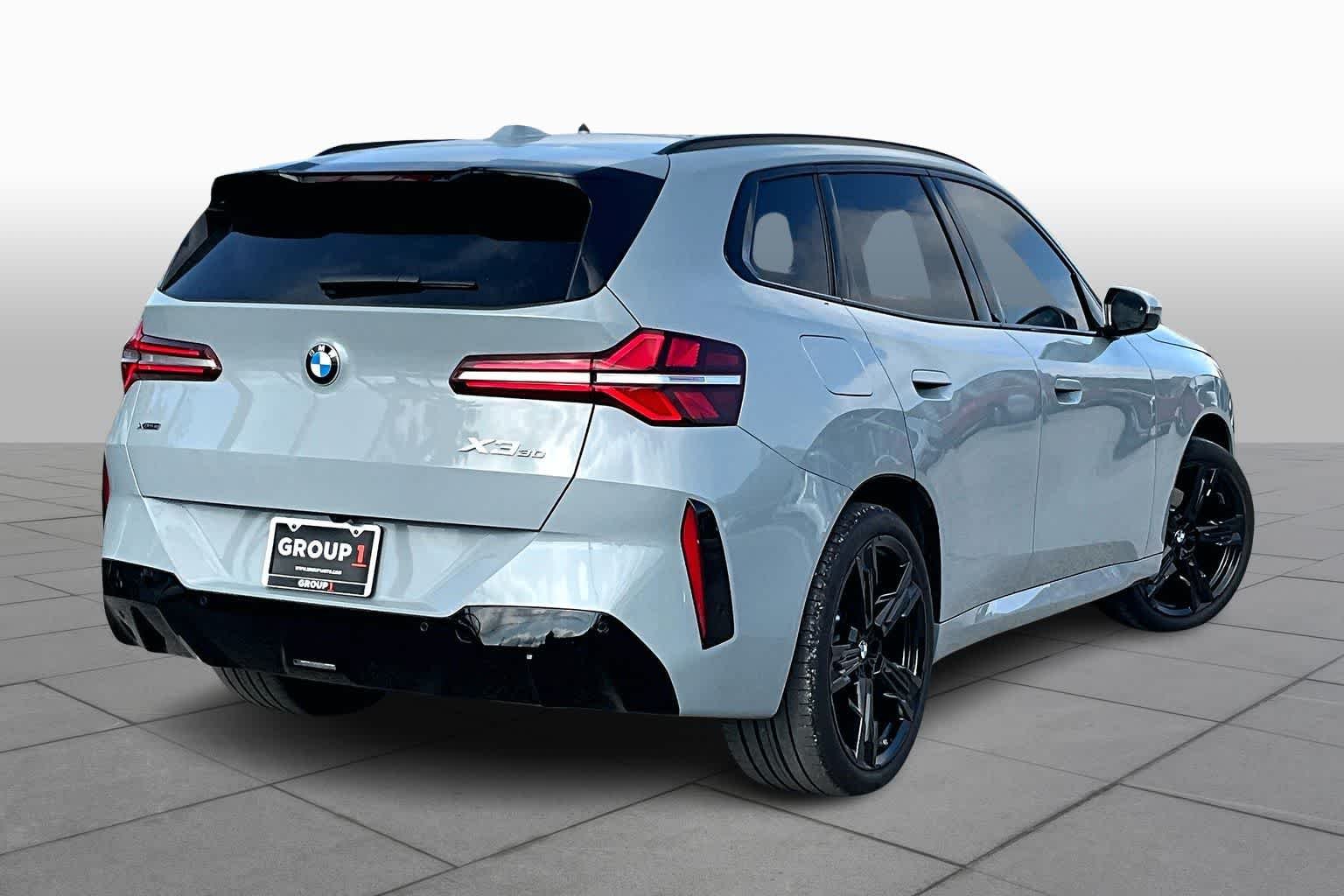 2026 BMW X3 30 - Photo 12
