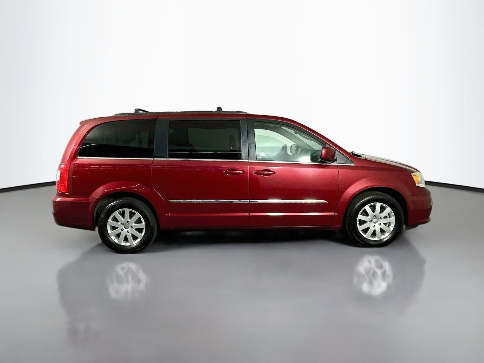 Used 2016 Deep Cherry Red Crystal Pearlcoat Chrysler Touring image 8