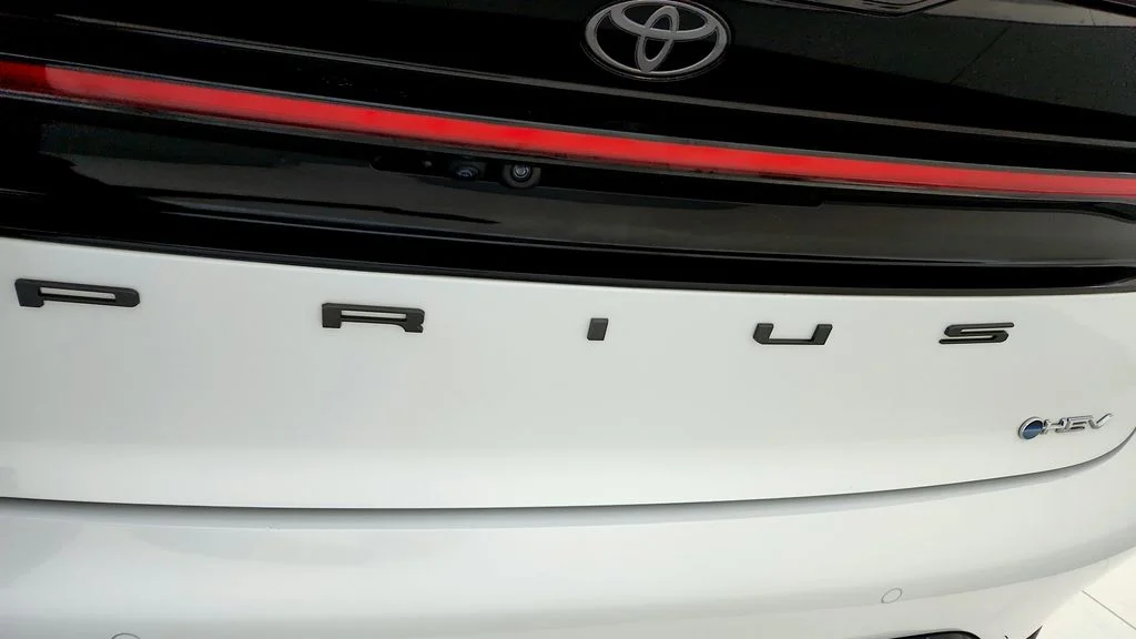 Certified Used 2023 Beige Toyota Limited image 13