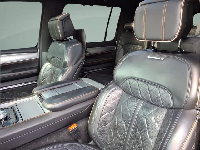 Used 2022 Black Jeep Series III image 12