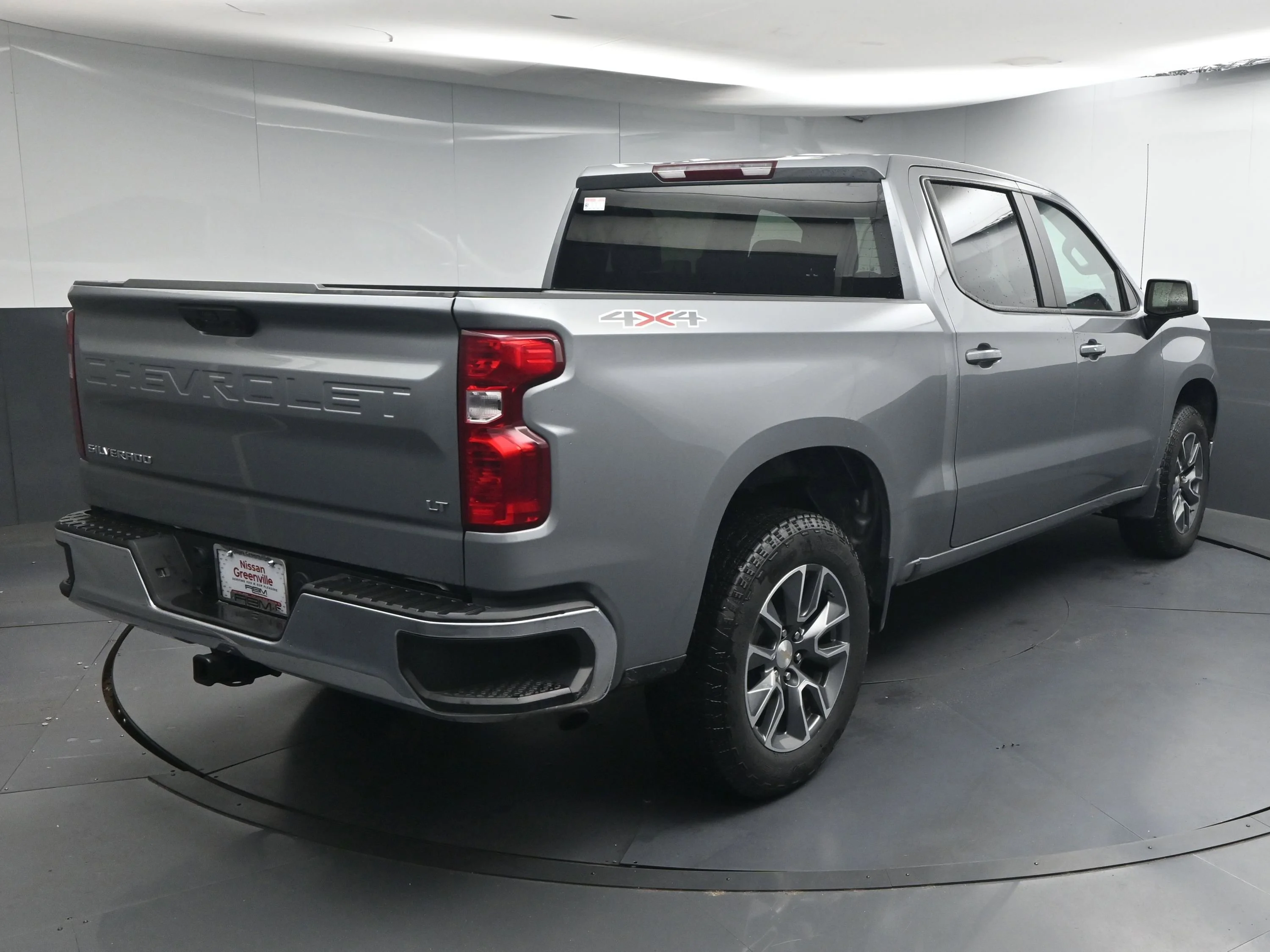 Used 2024 Sterling Gray Metallic Chevrolet LT image 7