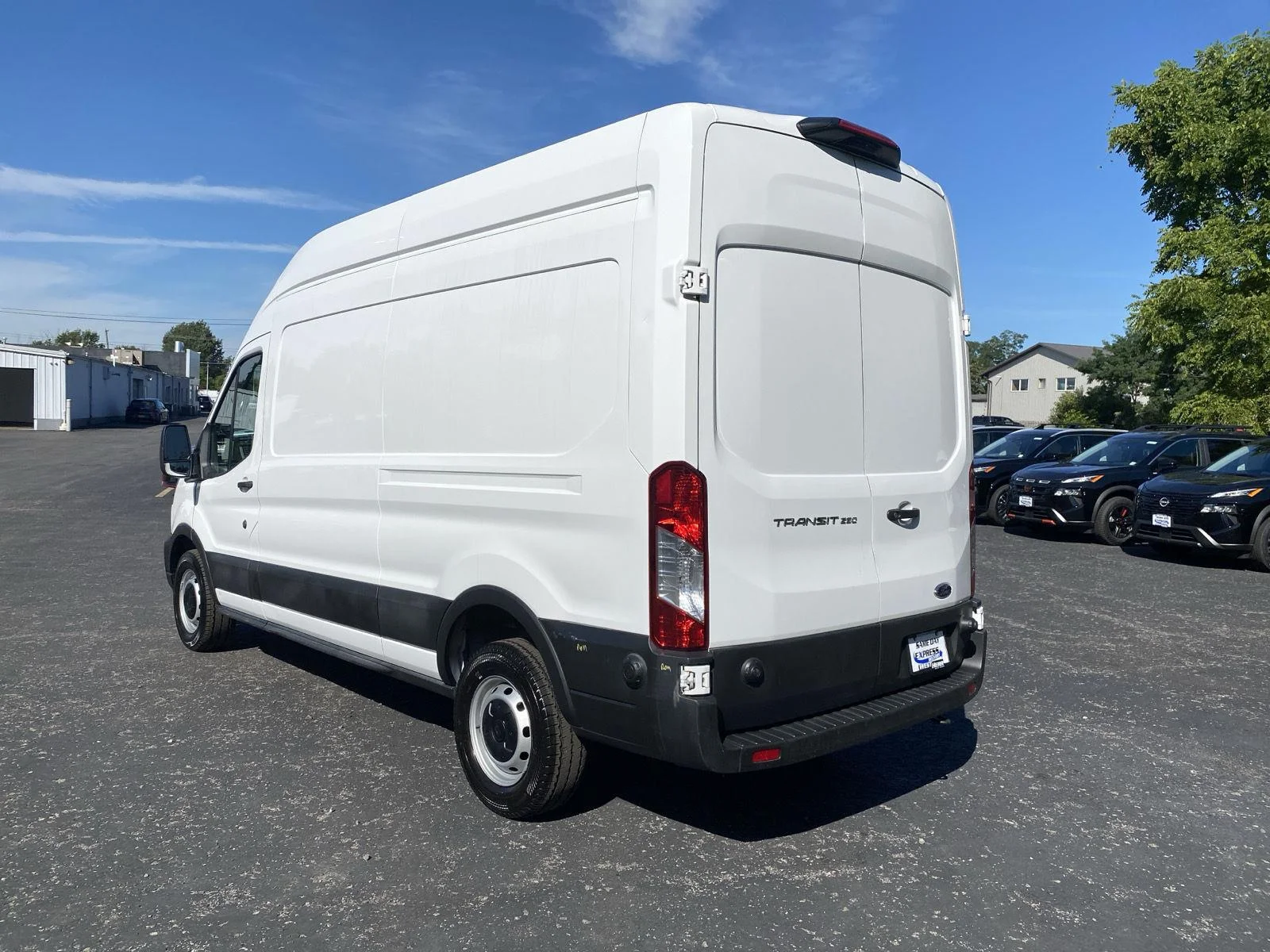 Used 2025 Oxford White Ford 250 image 11