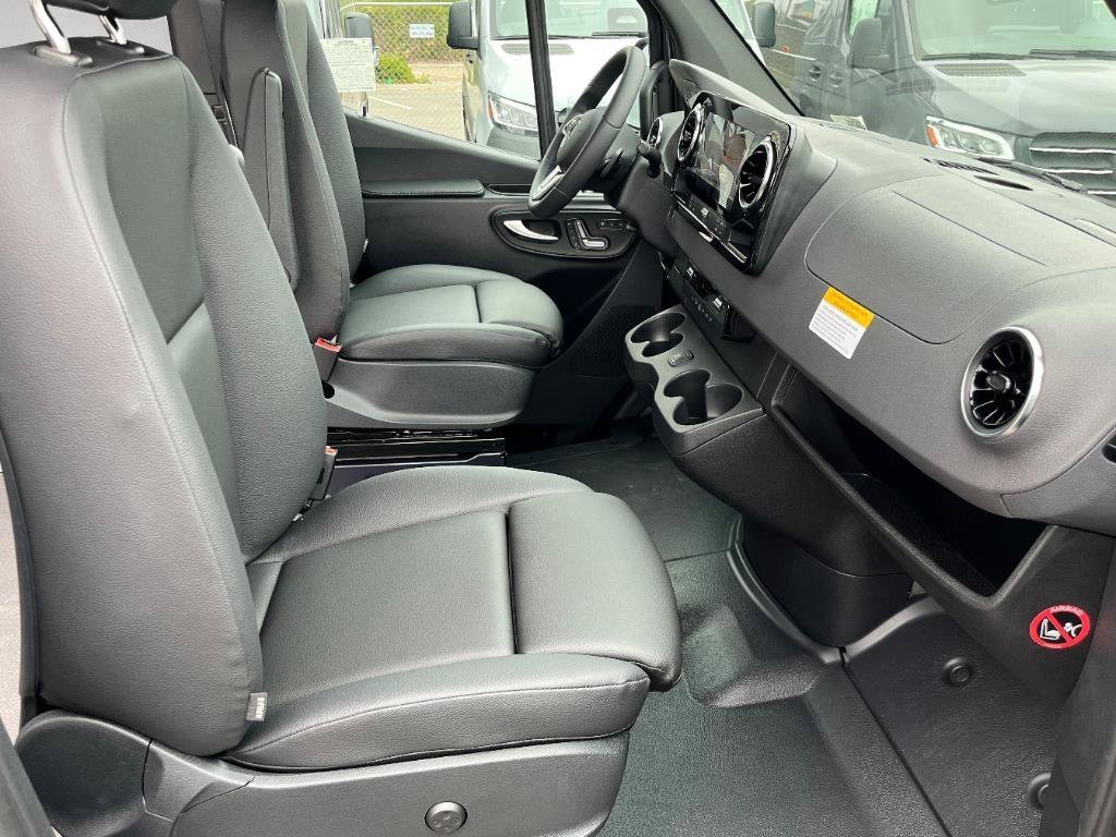2024 Mercedes-Benz Sprinter Cargo Van Base - Photo 17
