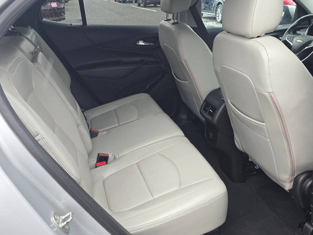 Used 2018 Silver Ice Metallic Chevrolet LT image 24