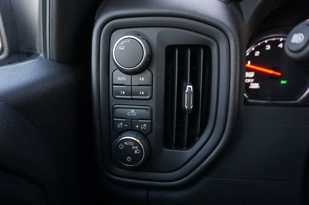 2026 Chevrolet Silverado 1500 Custom Trail Boss - Photo 20