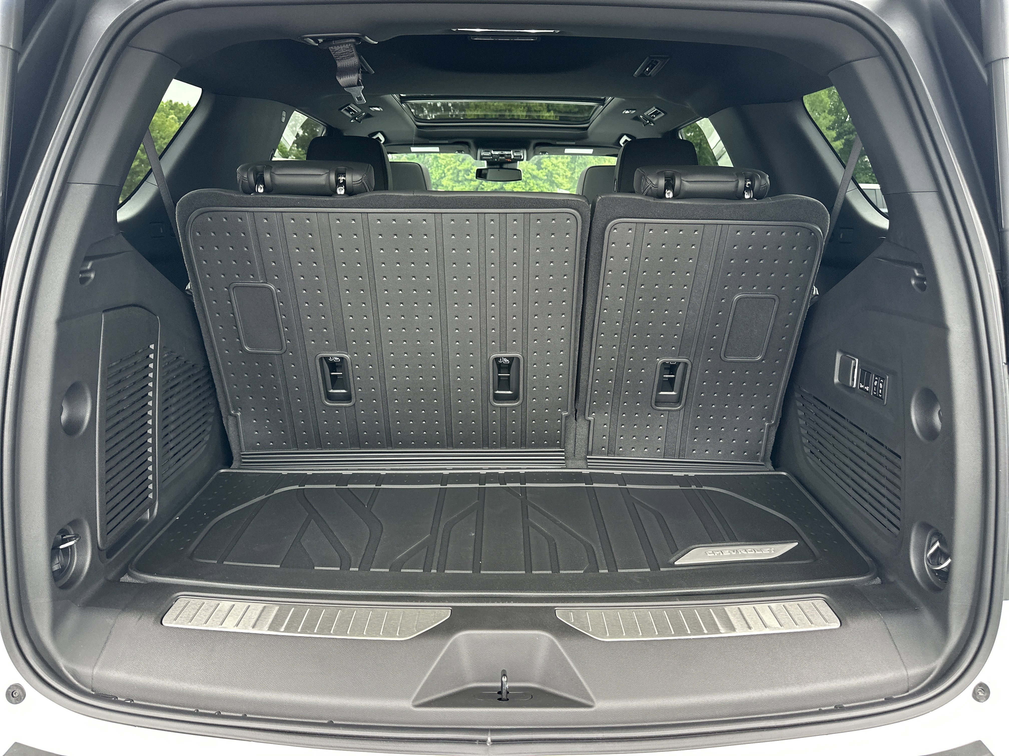 2026 Chevrolet Tahoe RST - Photo 19