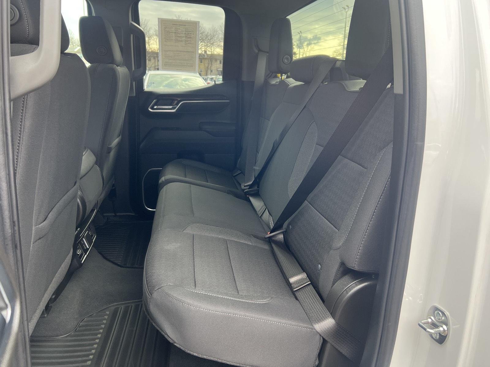 2025 GMC Sierra 1500 Elevation - Photo 15