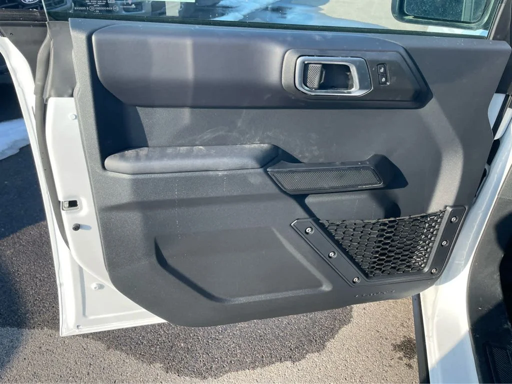 New 2025 Oxford White Ford Badlands® image 11