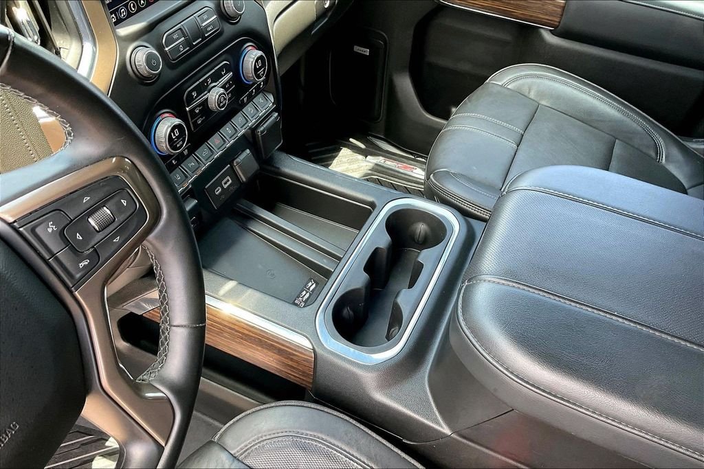 Used 2023 Black Chevrolet High Country image 15