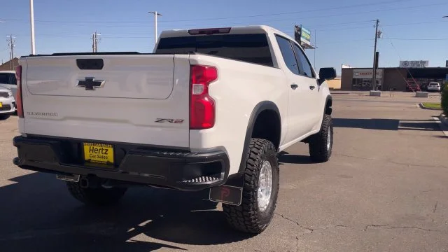 Used 2026 White Chevrolet ZR2 image 9