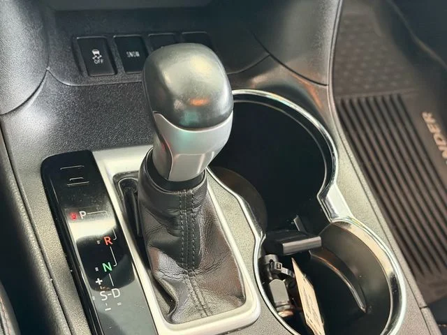 Certified Used 2017 Gray Toyota XLE image 19
