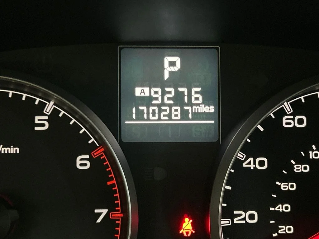 Used 2014 Blue Subaru 2.5i Premium image 23