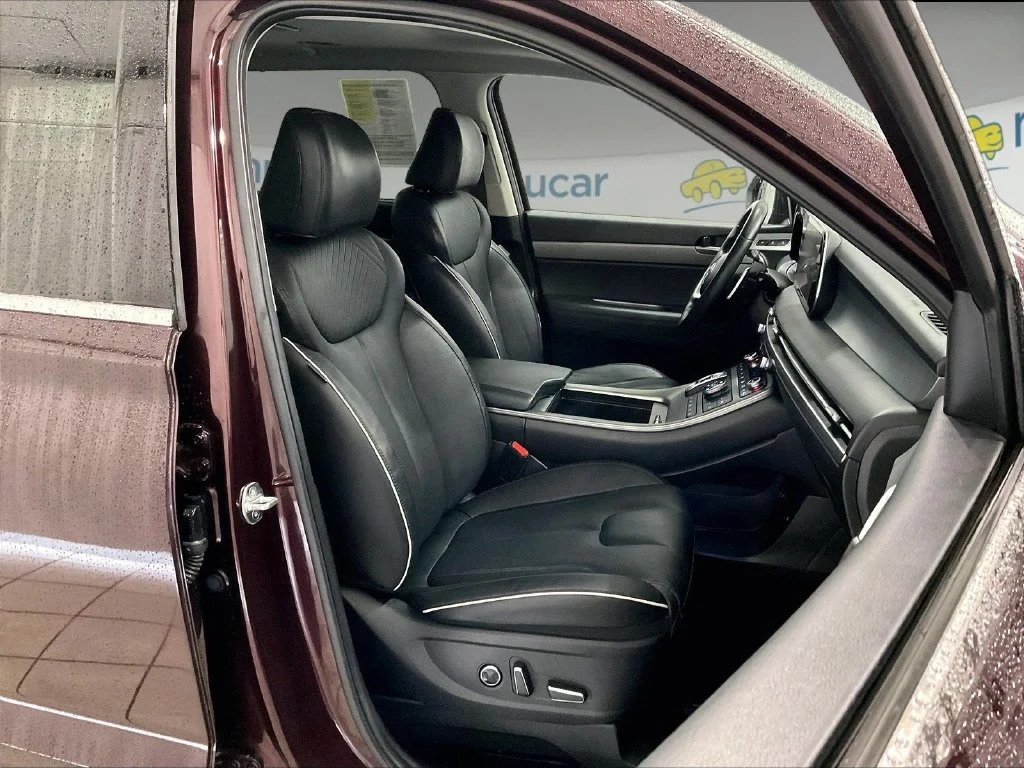 Used 2023 Sierra Burgundy Hyundai SEL image 11