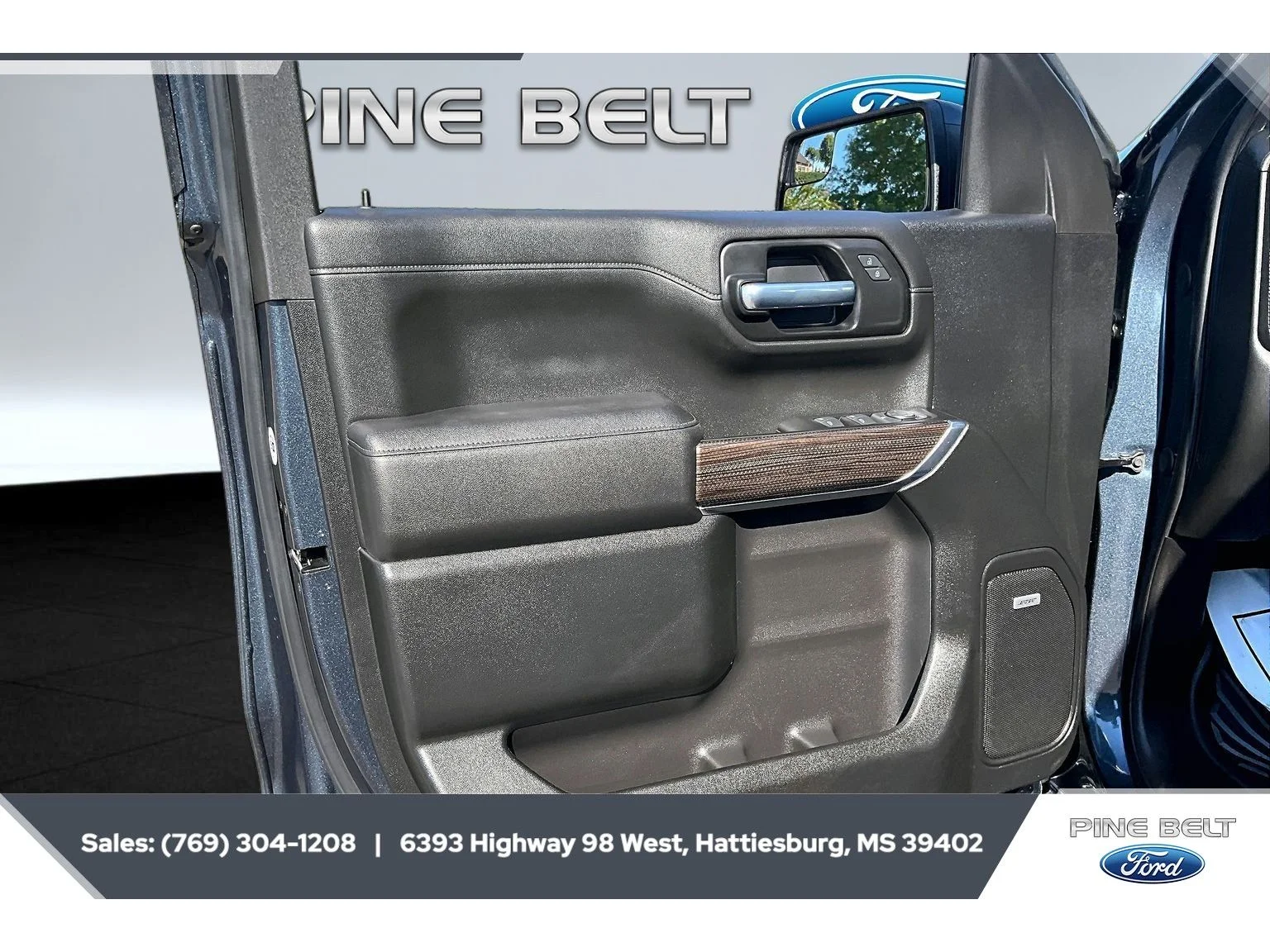 Certified Used 2021 Shadow Gray Metallic Chevrolet RST image 18