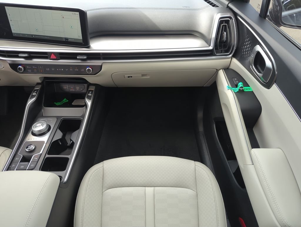 New 2026 Aurora Black Pearl Kia EX image 16