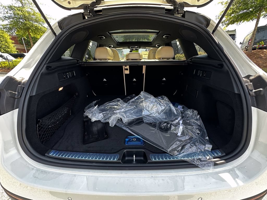 New 2026 Polar White Mercedes-Benz GLC 300 image 21