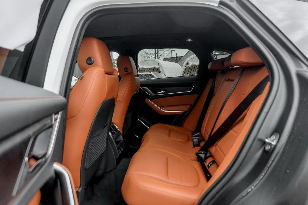 2026 Jaguar F-Pace R-Dynamic S - Photo 16
