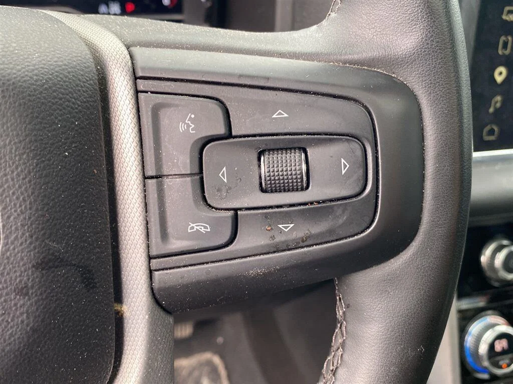 Used 2023 Onyx Black GMC Denali image 21