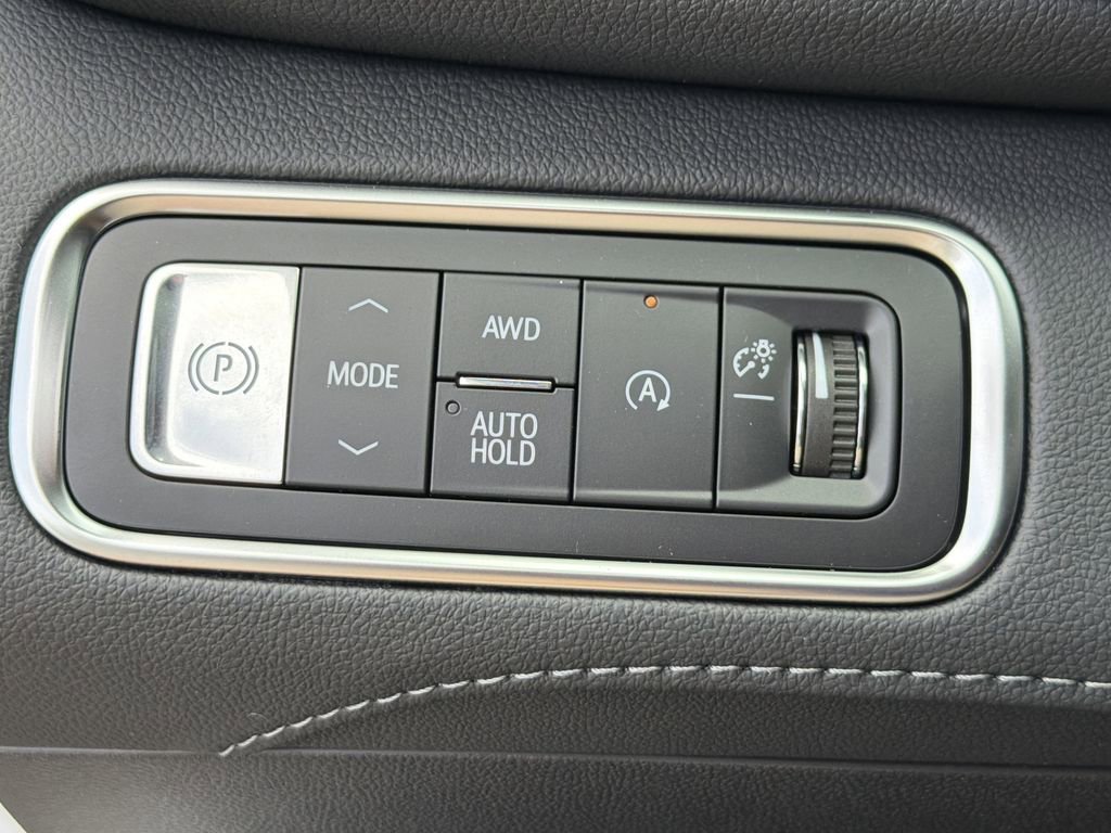 New 2026 Summit White Buick Preferred image 27
