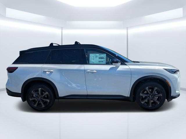 New 2026 2T RAD WHT INFINITI Autograph AWD image 2