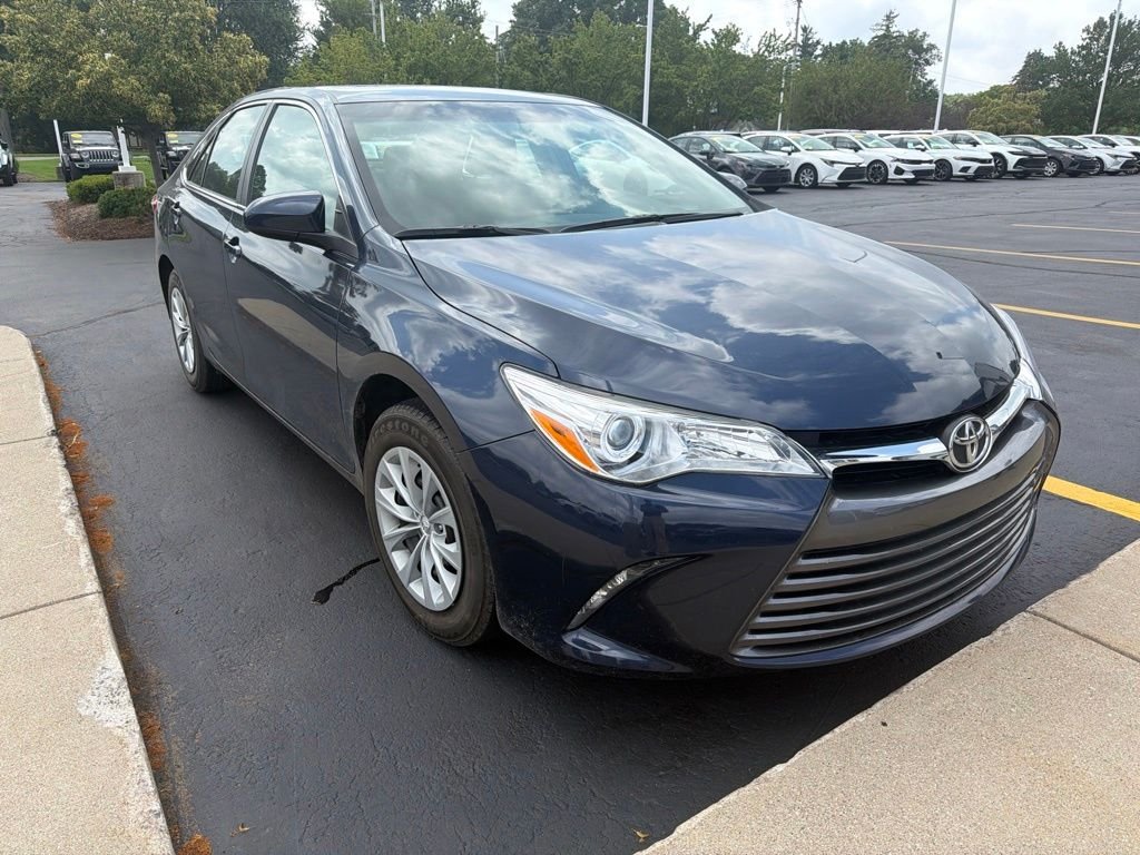Used 2015 Blue Toyota LE image 8