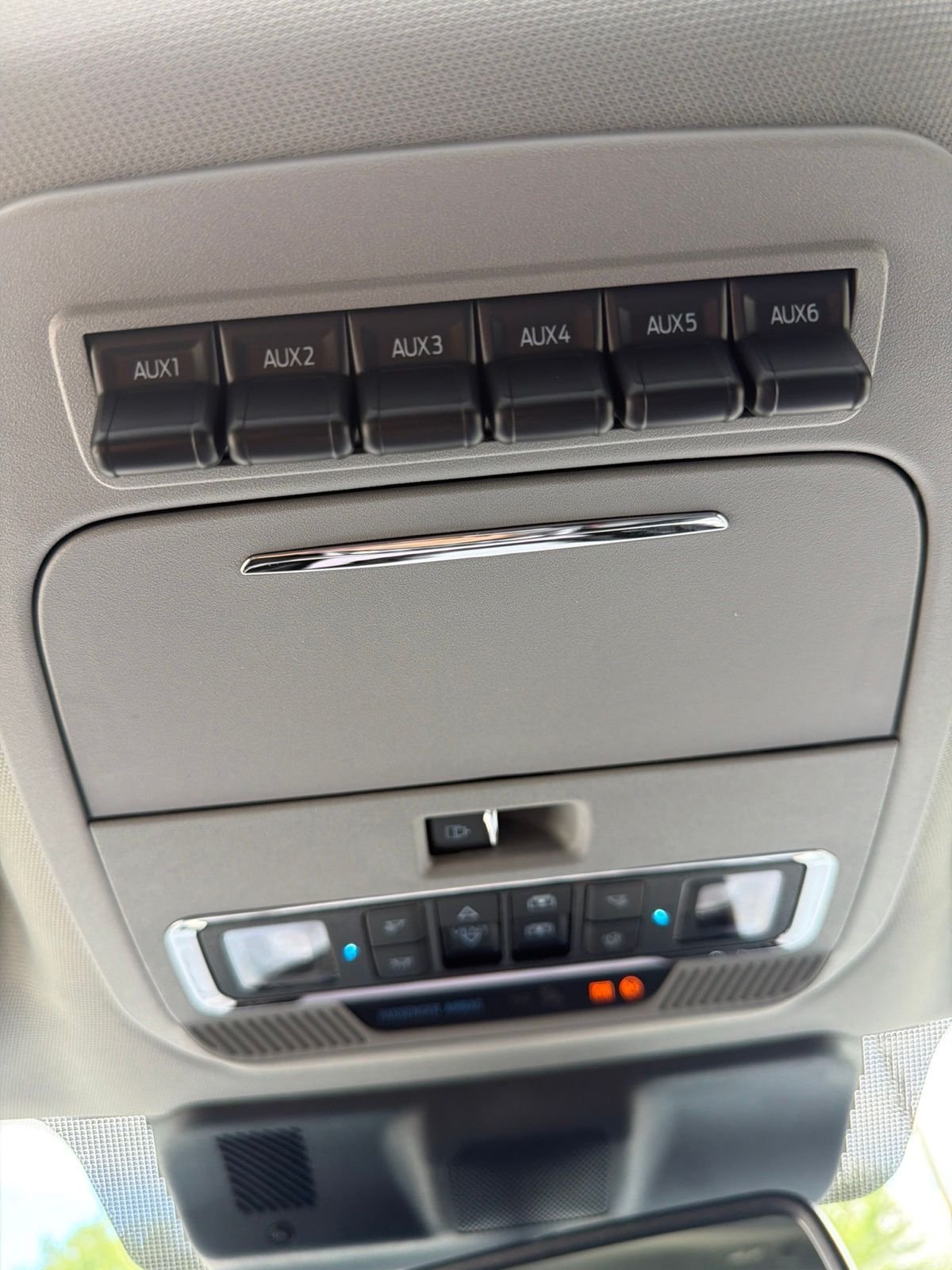 New 2026 Carbonized Gray Metallic Ford F-250® Lariat® image 31