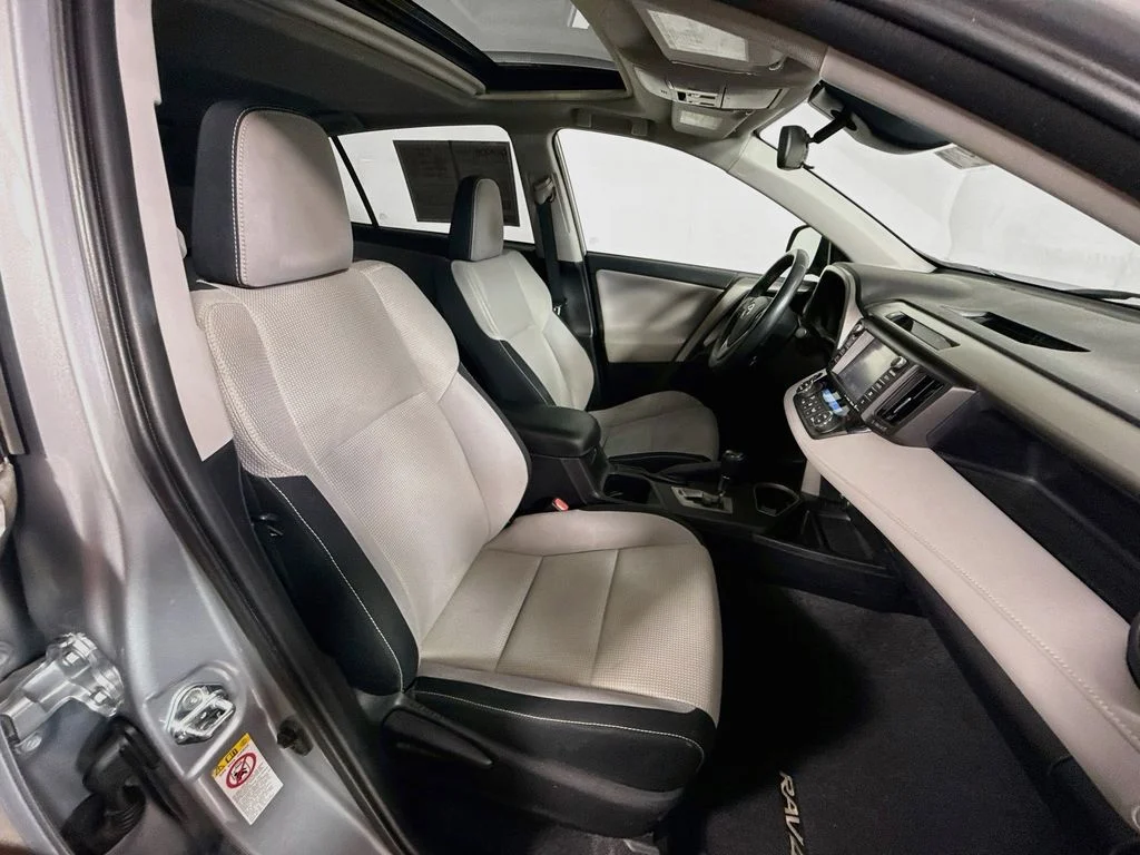 Used 2016 Silver Sky Metallic Toyota XLE image 26