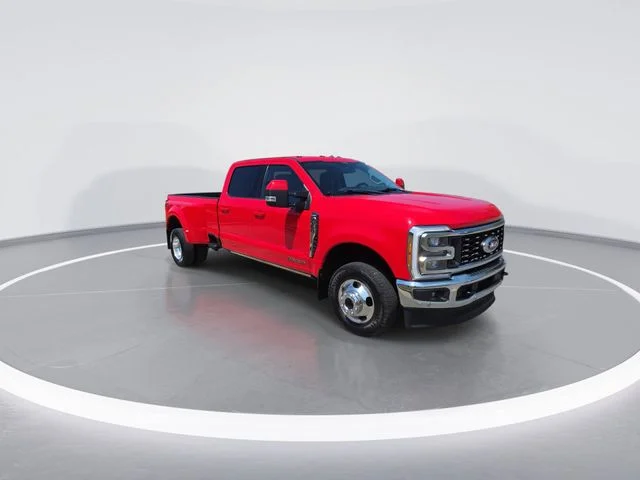 Used 2023 Red Ford Lariat image 2