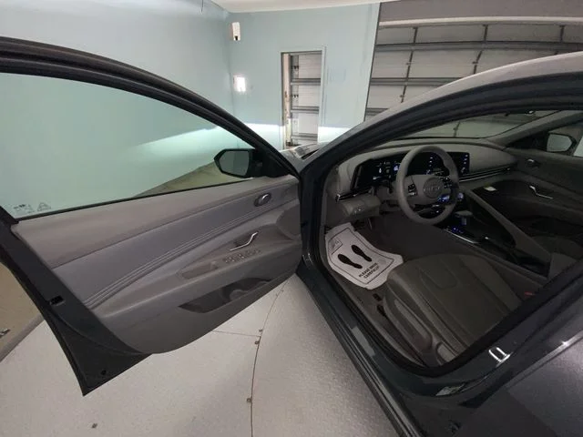 Used 2026 Gray Hyundai SEL Sport image 11
