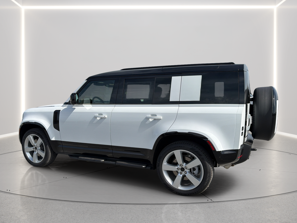 New 2026 Fuji White Land Rover X-Dynamic SE image 14