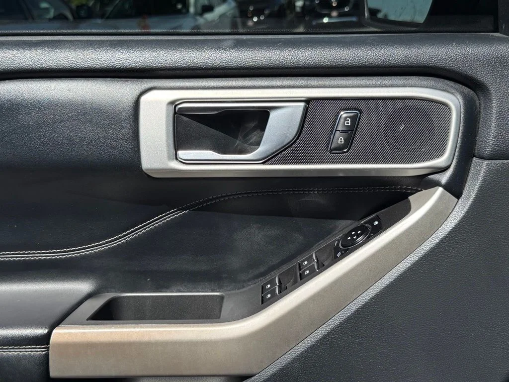 Used 2022 Gray Ford XLT image 21