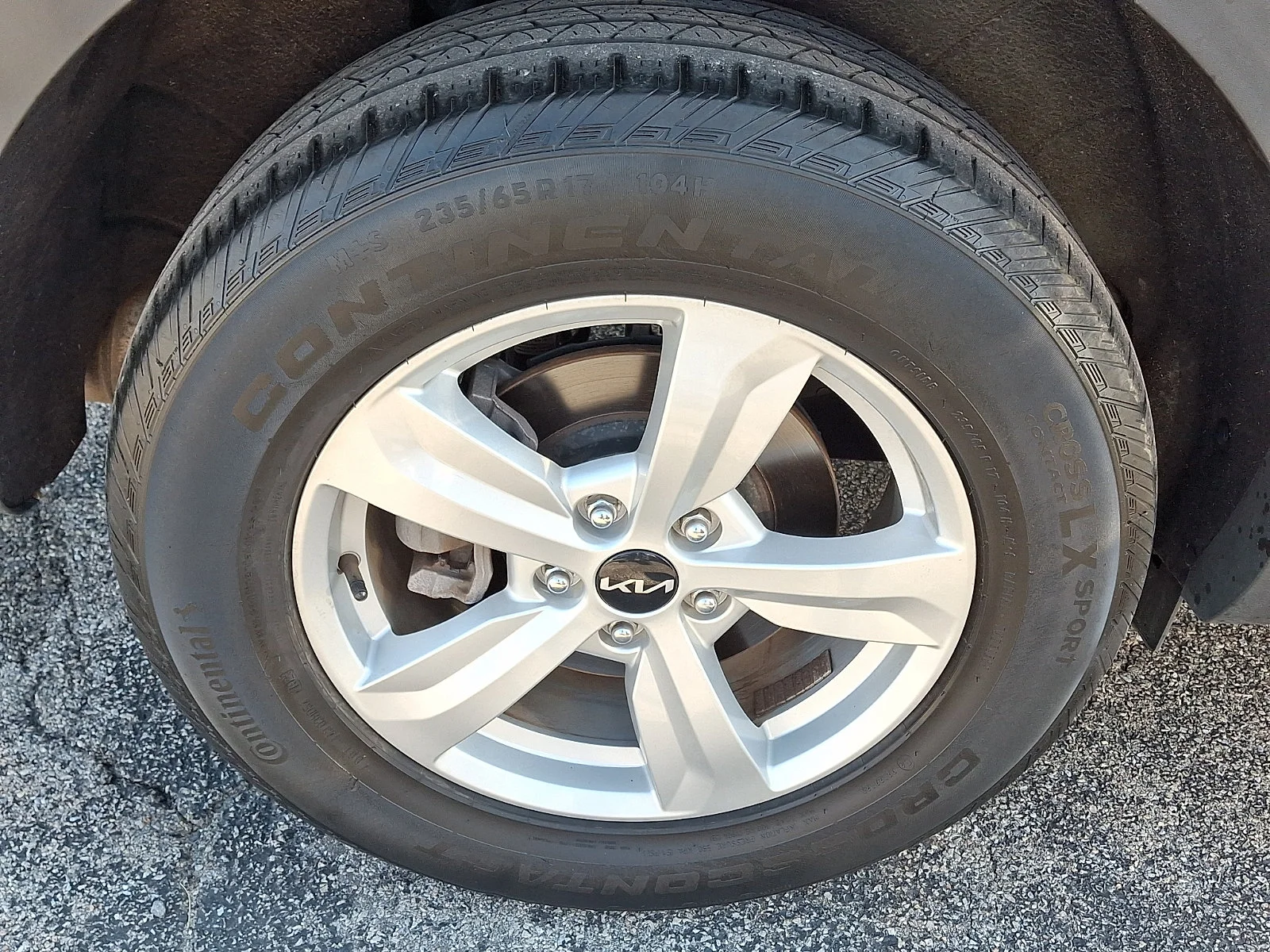 Certified Used 2023 Gray Kia LX image 7